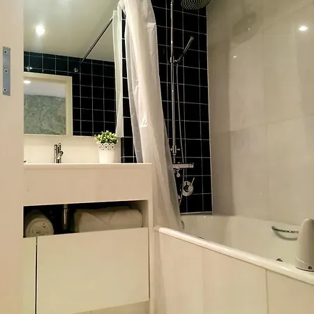 Lägenhet Finestay Palacete De Vilhena